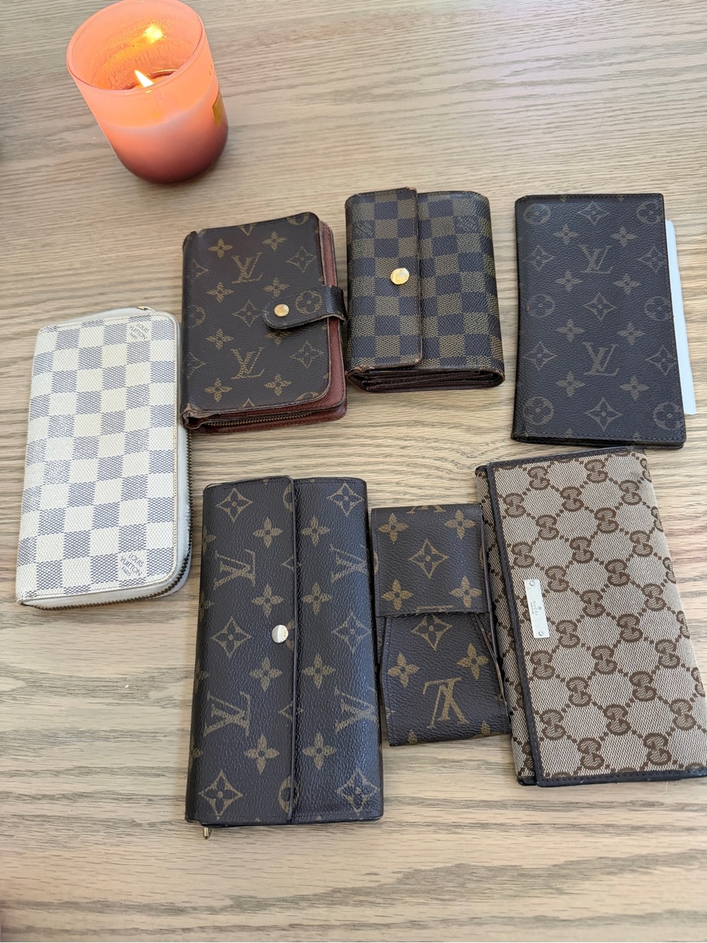 Louis Vuitton and Gucci Lot Wallet Collection -